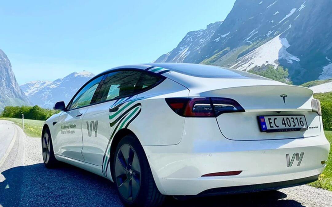 How to Make Your Carsharing Service Take Off With Teslas