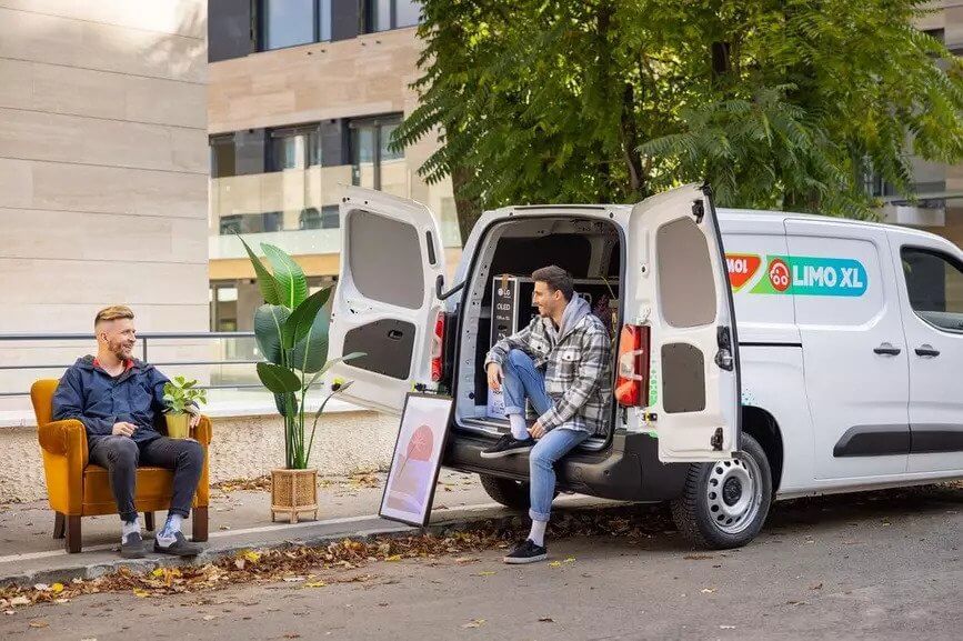 XL Vehicles – How Large Electric Vans Can Transform Your Service