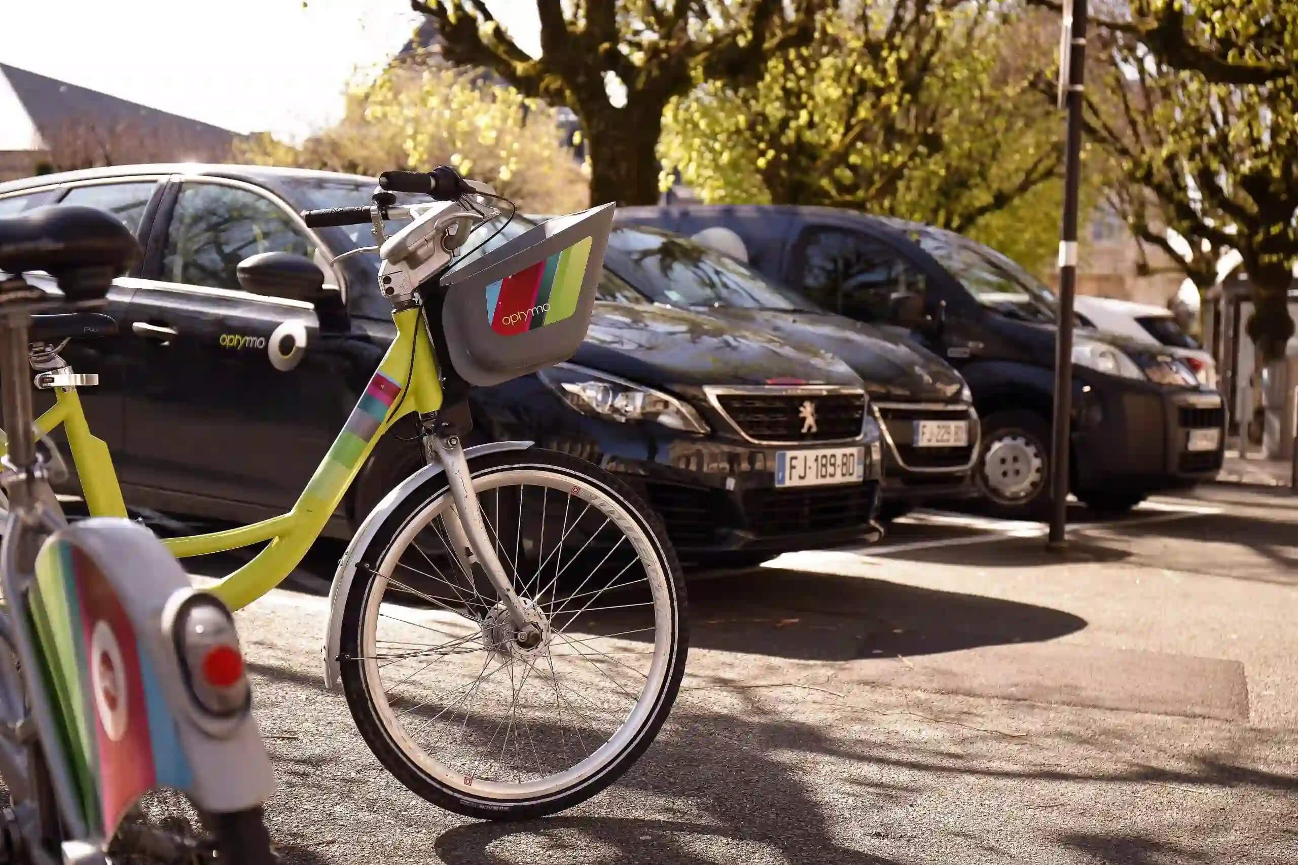 Optymo carsharing car